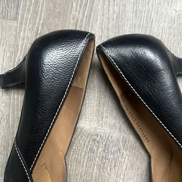 Salvatore Ferragamo Black leather kitten heels pump