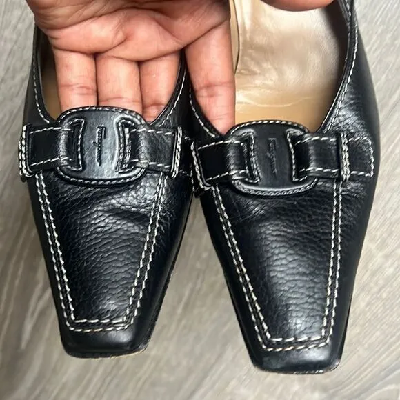 Salvatore Ferragamo Black leather kitten heels pump