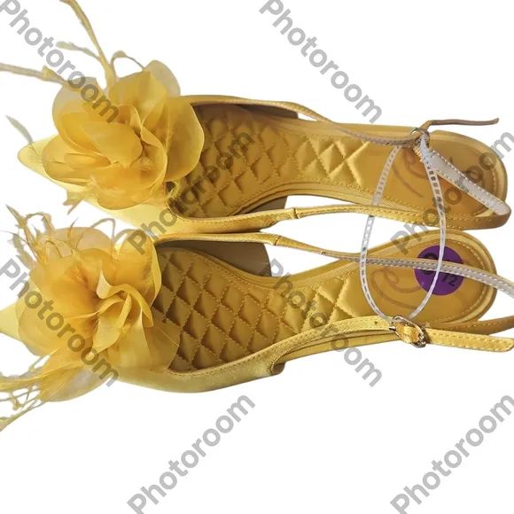 Sam Edelman Faye Woman Embellished Feather Slingback Kitten Heel Pumps Size 6.5