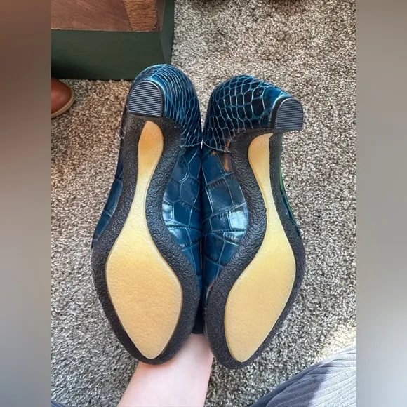 SAM EDELMAN Yuma Leather Croc Embossed Heels Blue green teal