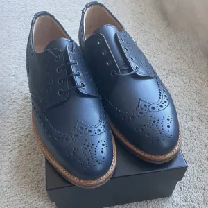 Sanders Made in England for J.Crew Wingtip Oxford Brogues Navy Shoes 8 NEW $450