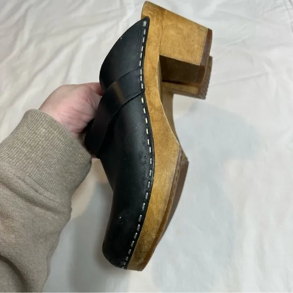 Sanita black leather wood sole clogs size 38