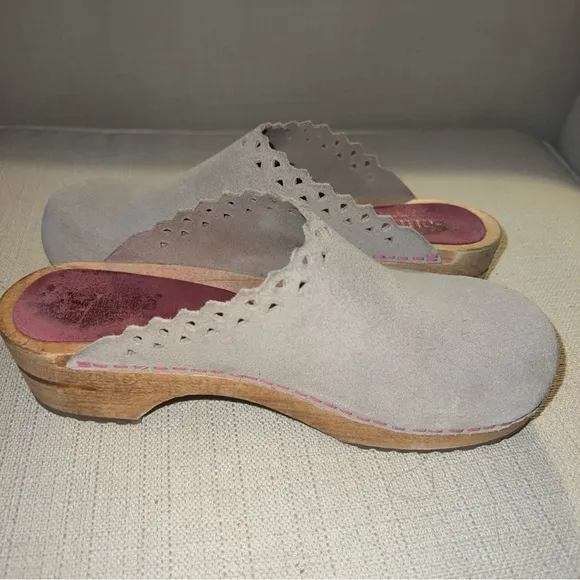 SANITA Size 37EU / 6.5 USA Tan Suede Clogs Wooden Sole Open Back Shoes Laser Cut