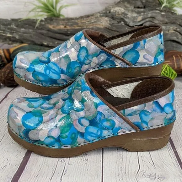 Sanita The Original Danish Clogs Blue Bubble Print Nurse Clogs