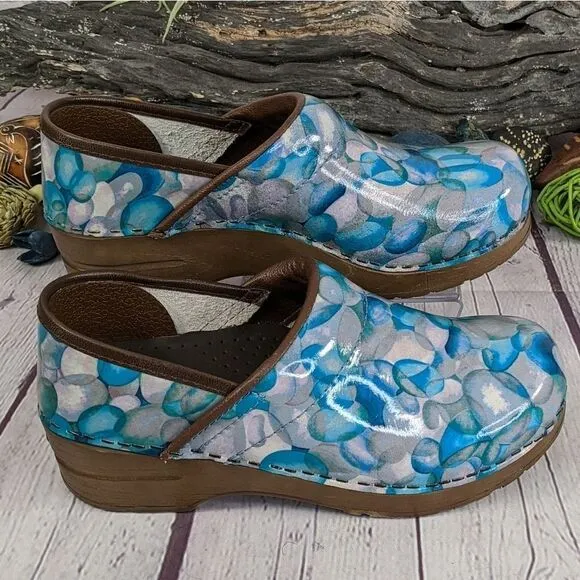 Sanita The Original Danish Clogs Blue Bubble Print Nurse Clogs