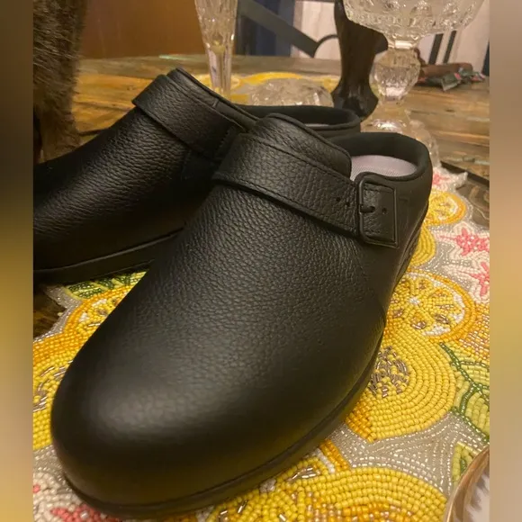 SAS Clog Non Slip Loafer In Black Pebbled Leather Size 11WW Double Wide