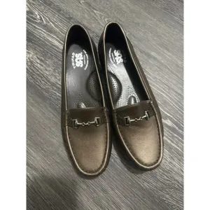 SAS Metro Slip On Loafer in bronze size 7.5 WIDE