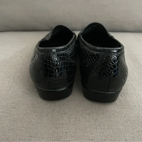 SAS Simplify Everyday Loafer Black Croc Patent Flats Moccasin Women’s Size 9