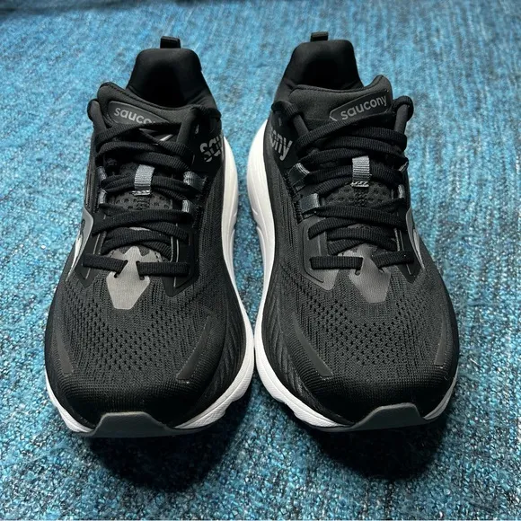 Saucony Hurricane 24 Running Shoes in Black Carbon White