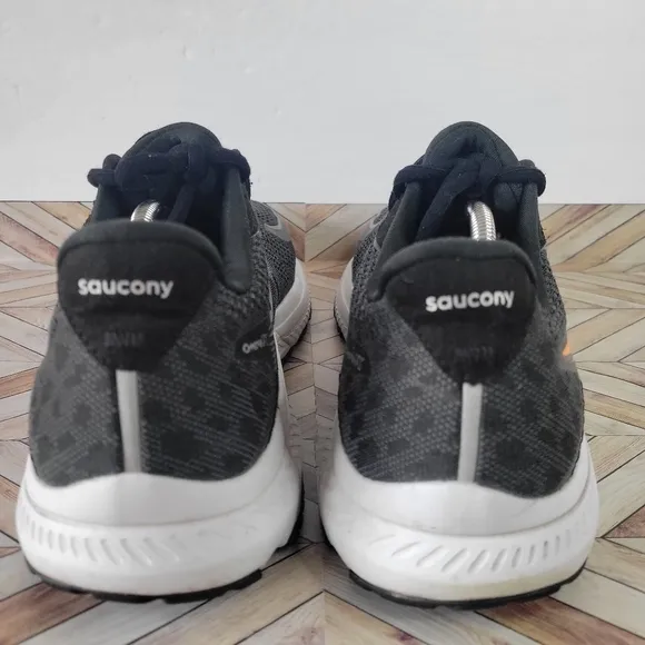 Saucony Men's Omni 20 Black/White Running Shoes Size 12.5 US, UK 11.5