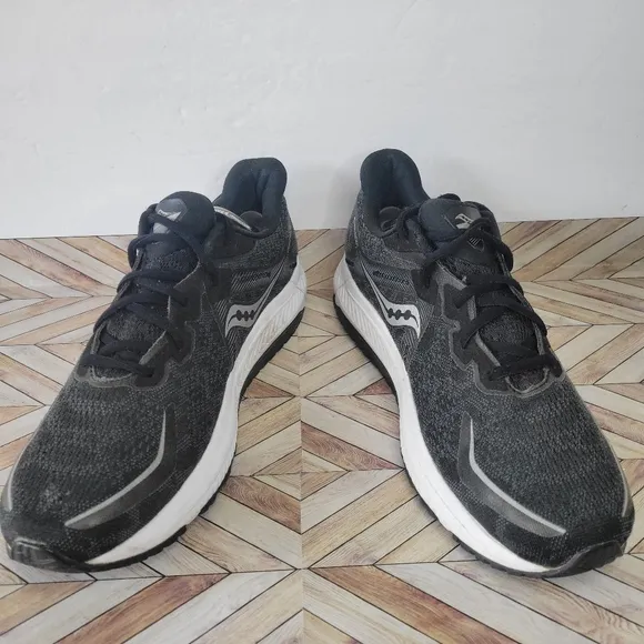 Saucony Men's Omni 20 Black/White Running Shoes Size 12.5 US, UK 11.5
