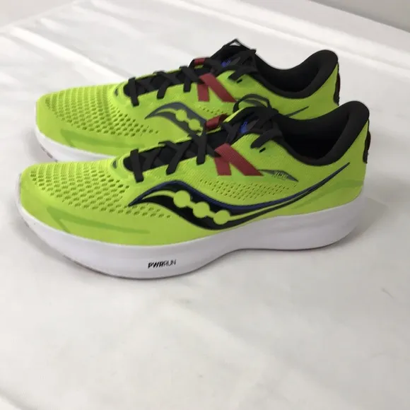 Saucony Mens Ride 15 Running Shoe size 10.5 US