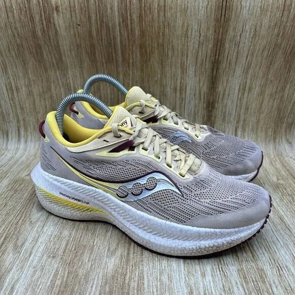 Saucony Triumph 21‎ Women's Size 8 Road Running Shoes Sneakers Yellow S10881-30