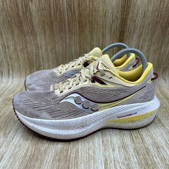 Saucony Triumph 21‎ Women's Size 8 Road Running Shoes Sneakers Yellow S10881-30