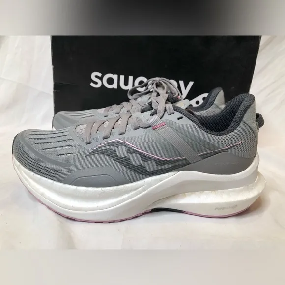 Saucony Women’s Tempus Running Shoes - Size 7 - New with defects