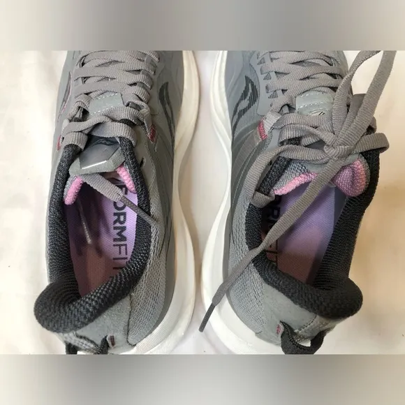 Saucony Women’s Tempus Running Shoes - Size 7 - New with defects