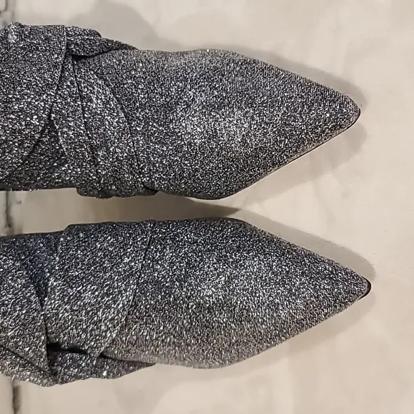 SCHUTZ Adryen Glitter Ankle Point Toe Side Zip Booties in Prata Silver - NWT/NIB