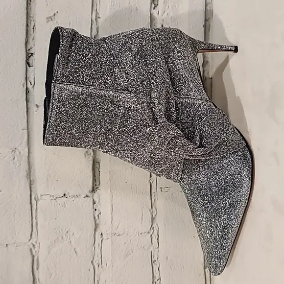 SCHUTZ Adryen Glitter Ankle Point Toe Side Zip Booties in Prata Silver - NWT/NIB