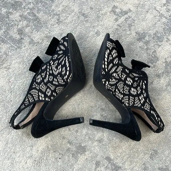 Seychelles Anthropologie Bobbin Lace Pumps Peep Toe Bow Girly Sz 8