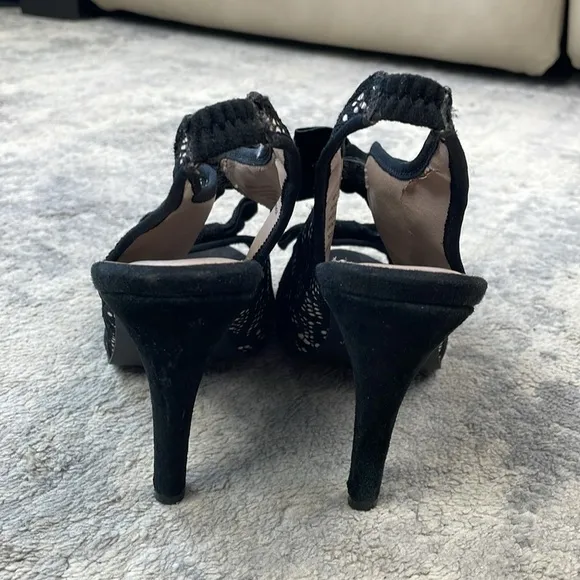 Seychelles Anthropologie Bobbin Lace Pumps Peep Toe Bow Girly Sz 8