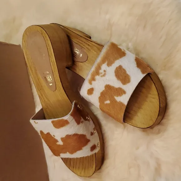 Seychelles Good Spirits Heeled Open-toe Clogs - Brown Cow