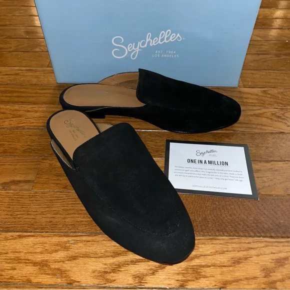 Seychelles Suede Between Us Flat Mules Black Suede Women’s Size 13 NEW
