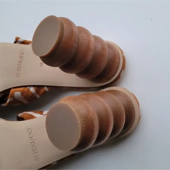 Shekudo Kuo Mules in Sienna Adire Print size 40