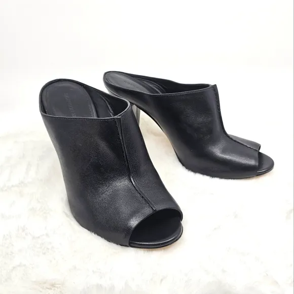 Sigerson Morrison black leather slip in heel mules Size 9.5