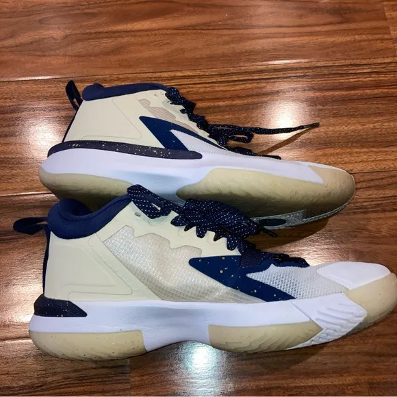 Size 5.5Y  - Jordan Zion 1 Pelicans