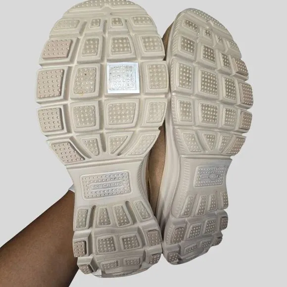 Skechers Easy Going Clogs Women’s 9 Slip-On Suede Faux Fur Memory Foam Mules Tan