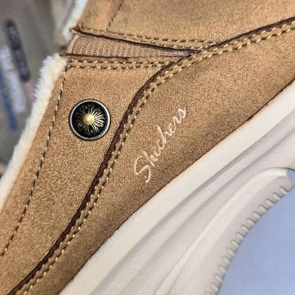 Skechers Easy Going Clogs Women’s 9 Slip-On Suede Faux Fur Memory Foam Mules Tan