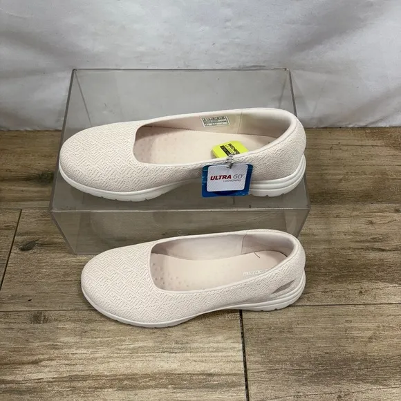 SKECHERS Slip-ins On the Go Flex-Clover Blush Slip-on Women's Size 8 NEW!!!