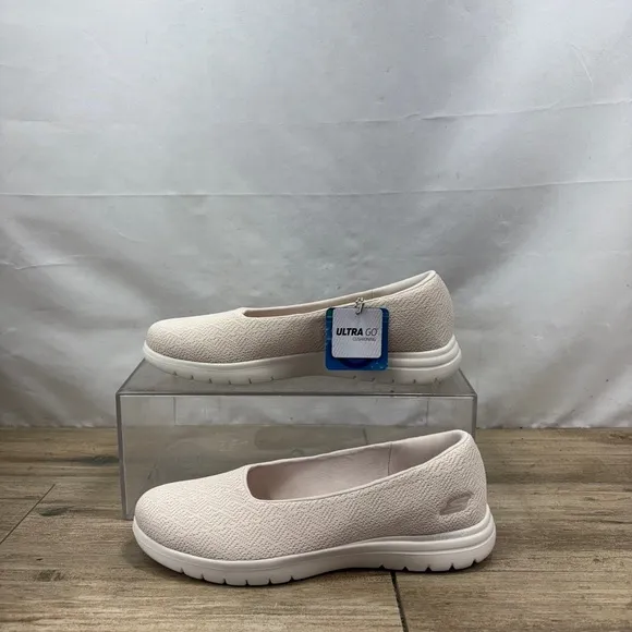 SKECHERS Slip-ins On the Go Flex-Clover Blush Slip-on Women's Size 8 NEW!!!