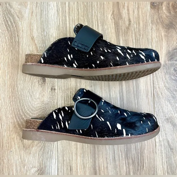 Sofft Billie Clog Cow Hide Siz e  8.5 LNC