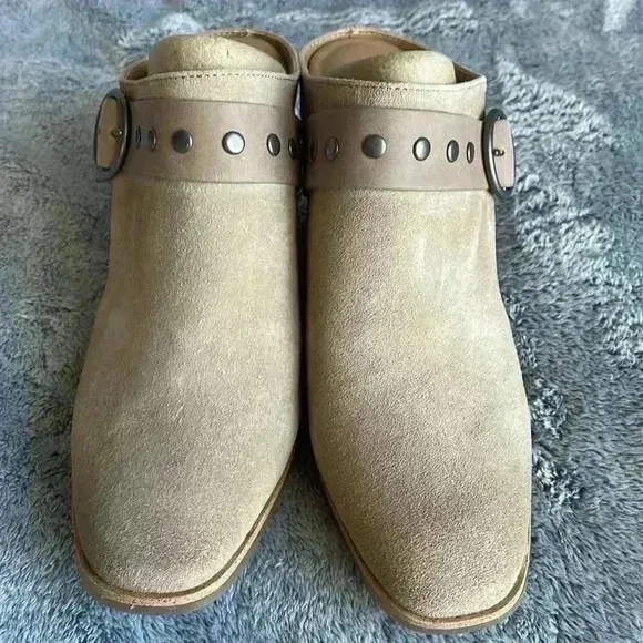 Sofft Corey Clogs in Cashmere Suede Size 10 NWT