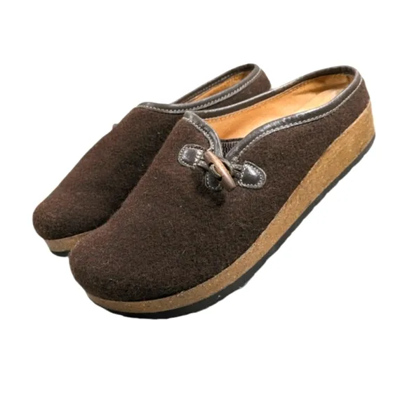 Sofft Slip-on Mules GUC $110 Size 8M    S2885