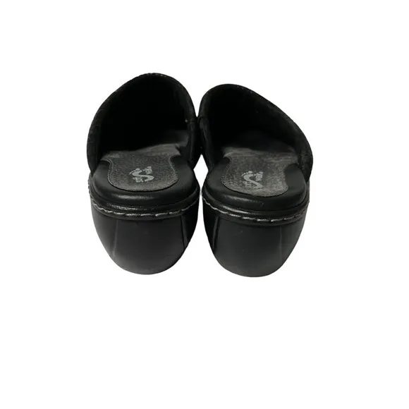 Soft Walk Black Floral Leather Upper Clogs Women’s Size 8.5