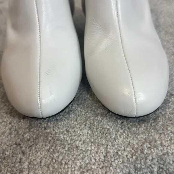 Solace London unique sculptural white slip on mules size 39