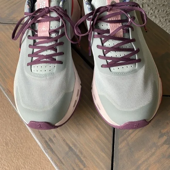 ❌SOLD❌Free People X On Cloudnova Form 2 Running Shoes