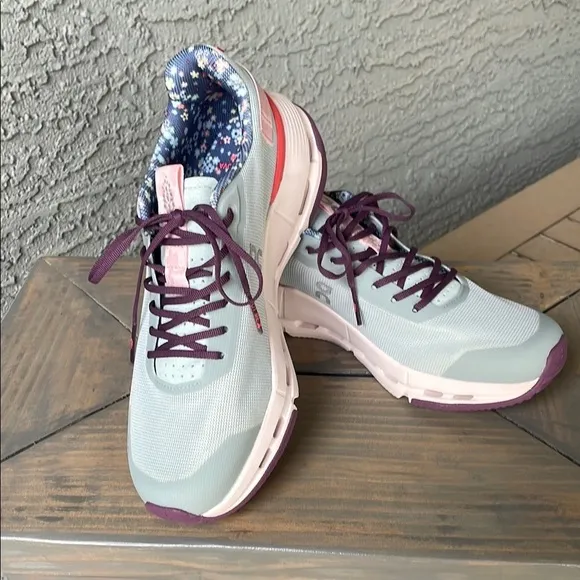 ❌SOLD❌Free People X On Cloudnova Form 2 Running Shoes