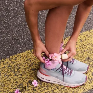 ❌SOLD❌Free People X On Cloudnova Form 2 Running Shoes