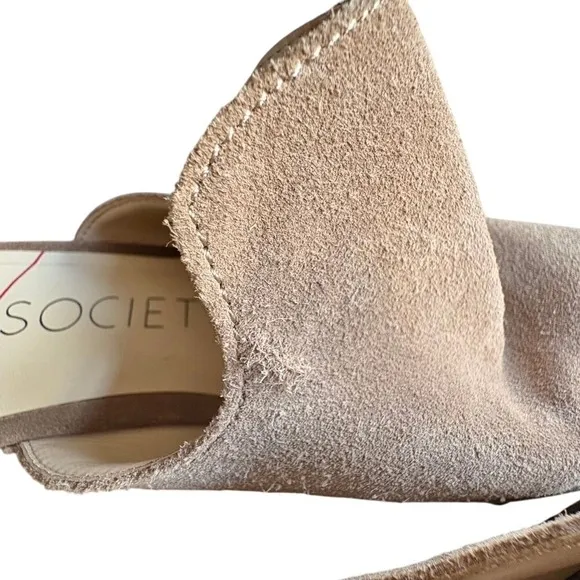 SOLE SOCIETY Tan Taupe Suede Leather Clogs, Studded Wooden‎ Mules Shoes SIZE 8.5
