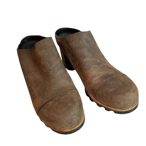 Sorel Addington Stacked Heel Leather Mule size 9.5 brown