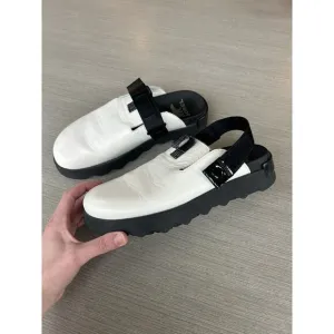 Sorel Shoes Viibe Womens 8 White Leather Slip On Comfort Clogs