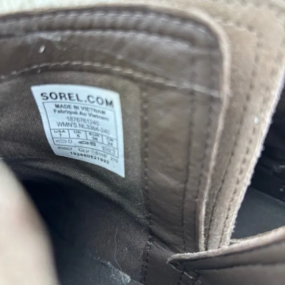 Sorel Taupe Suede Ankle Booties with Low Heel Size 7 Woman