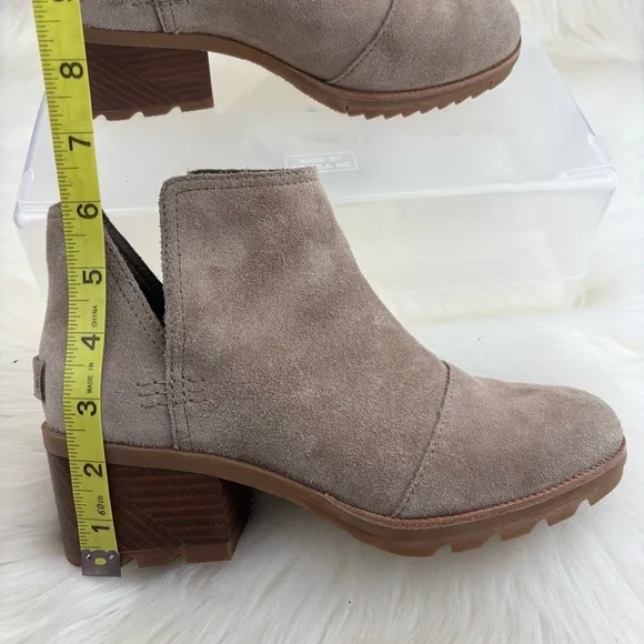 Sorel Taupe Suede Ankle Booties with Low Heel Size 7 Woman