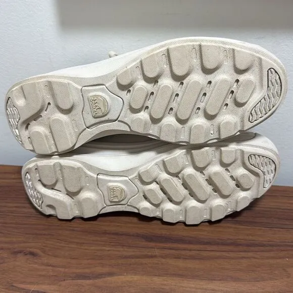 Sorel Women’s Ona 503 Everyday Low Top Waterproof Sneaker. Size 9.