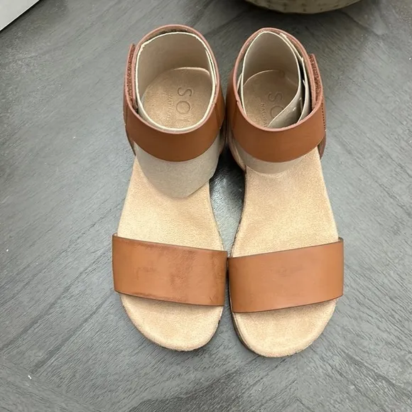 SOUL NATURALIZER Detail Ankle Strap Sandal (WIDE)