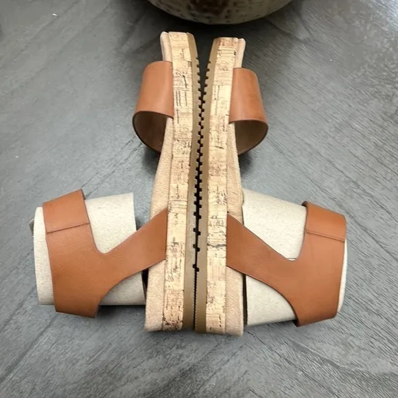 SOUL NATURALIZER Detail Ankle Strap Sandal (WIDE)