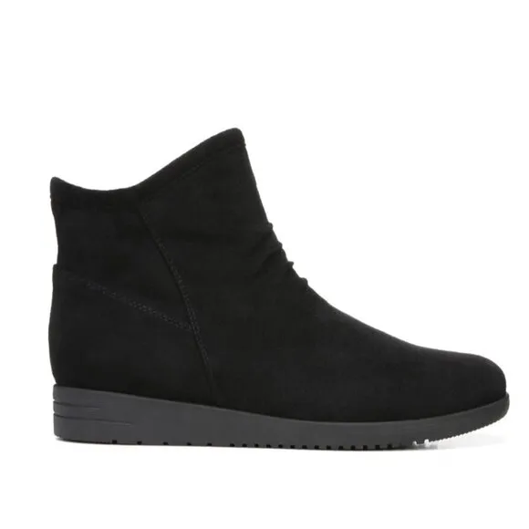 SOUL NATURALIZER Indie Womens Zipper Booties In Black (Wide)